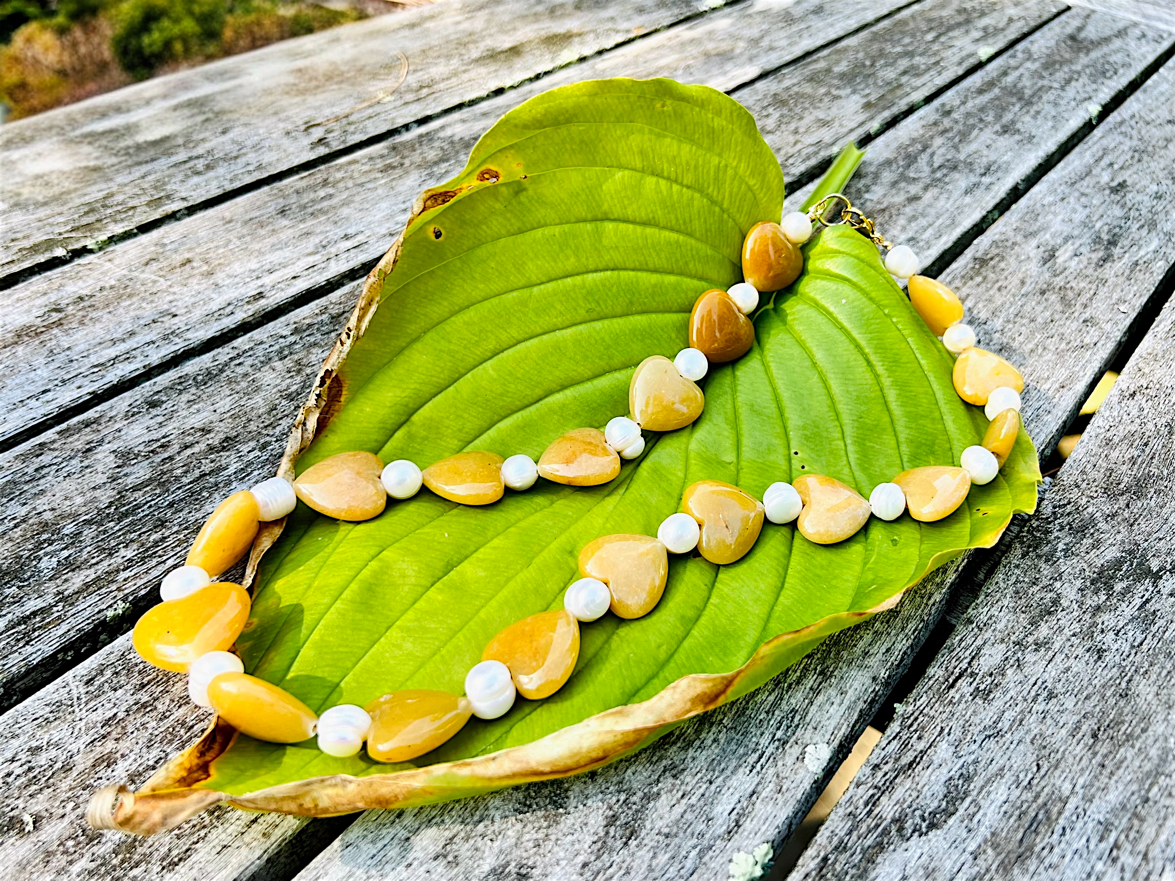 The Pearl and Huge Heart Gemstone Necklace in Golden
