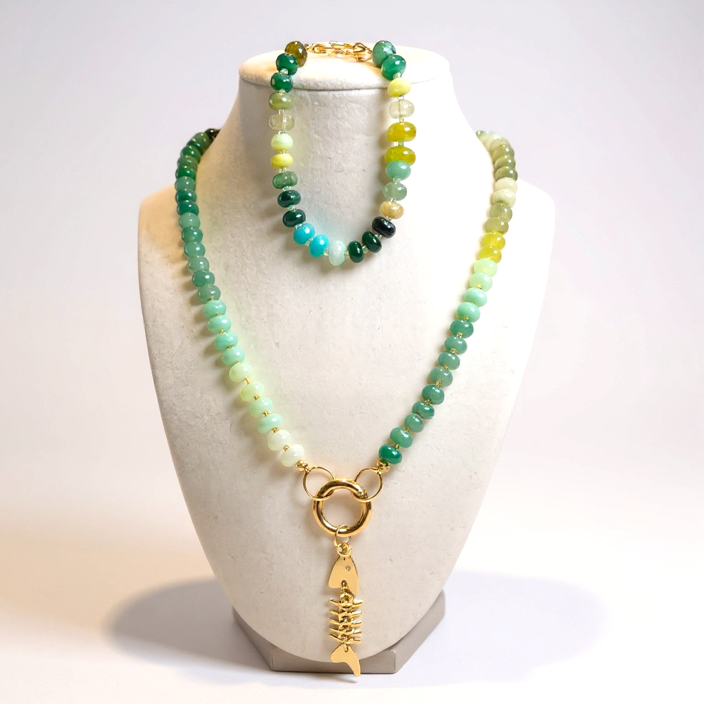 Gemstone Beaded Love Birds in Scaled