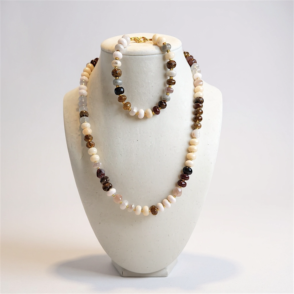 Gemstone Beaded Love Birds in Granola