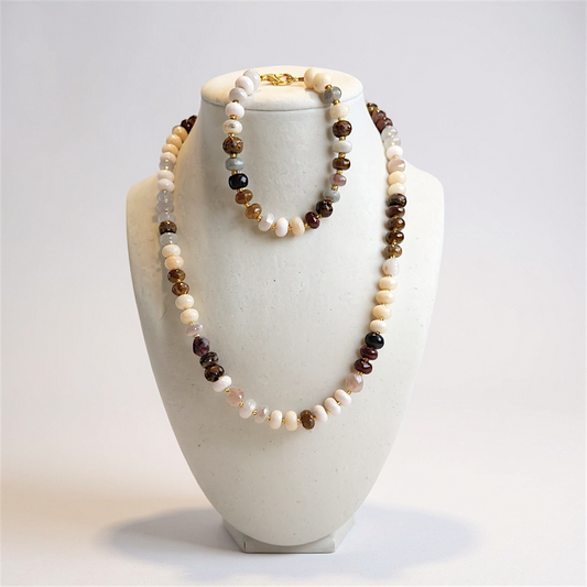 Gemstone Beaded Love Birds in Granola