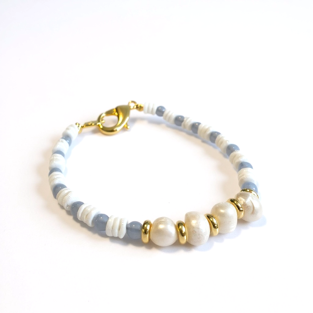 Fresh Water Pearl and Gemstone Bracelet in Clamshell