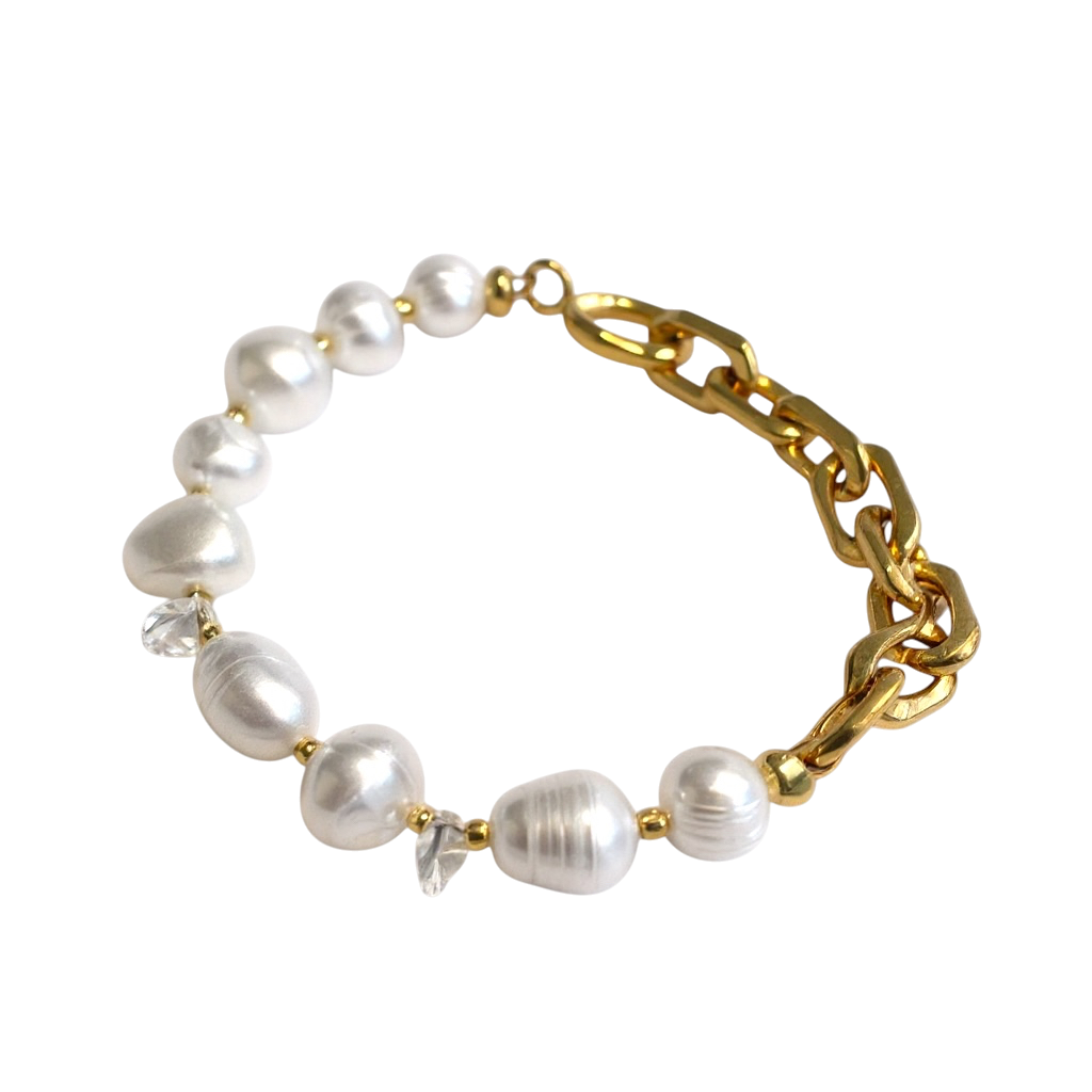 Freshwater Pearl and Gold Chain Bracelet in Halfway