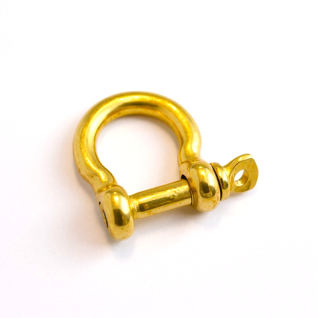 Standard Metallic Bow Shackle Clasps