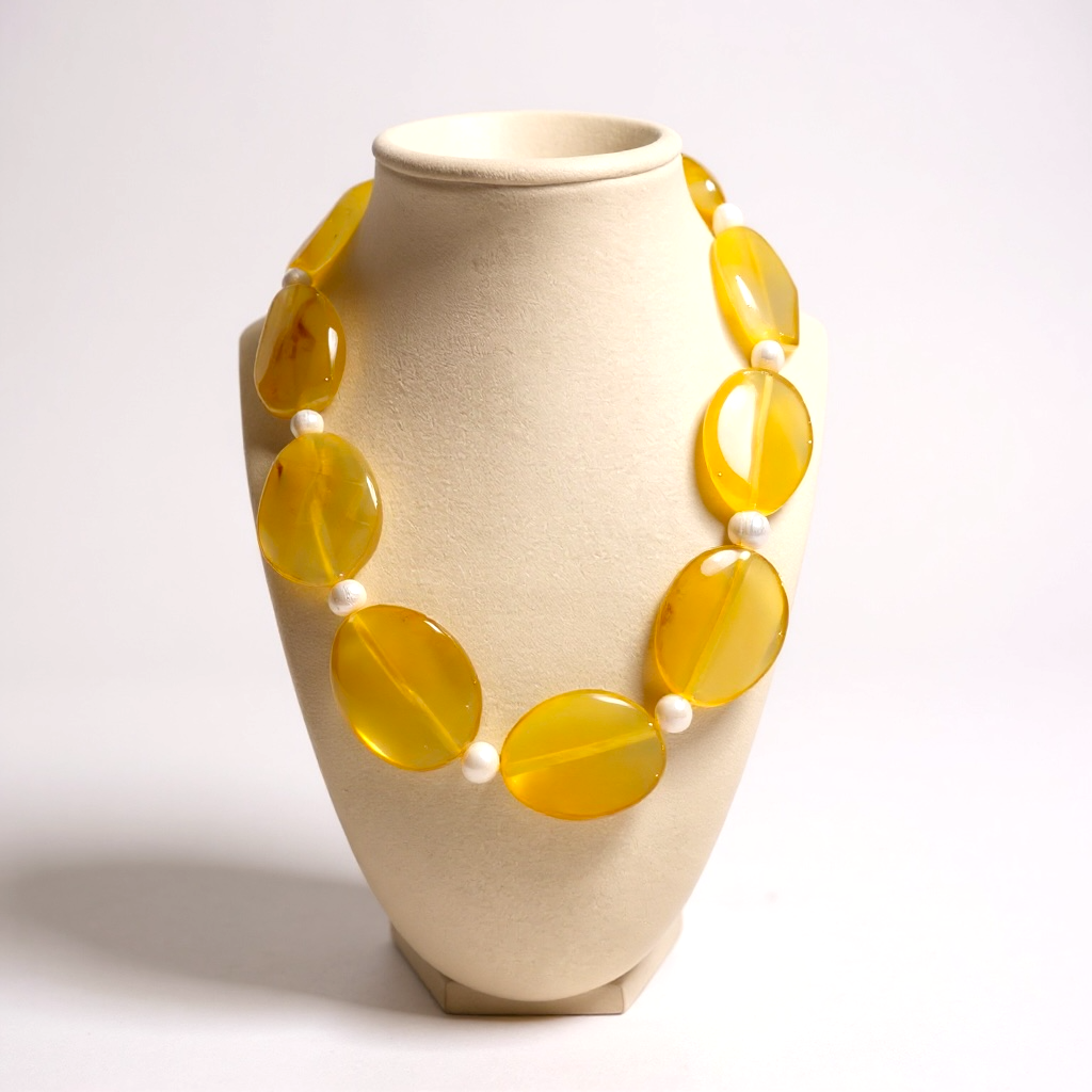 The Pearl & Giant Gemstone Necklace in Bartlett